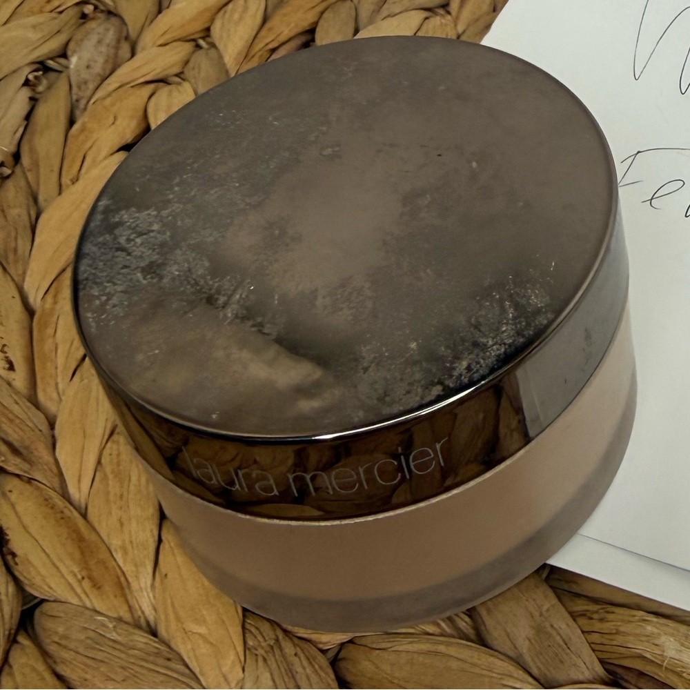 Laura Mercier Powder Translucent Glow Loose Setting Loose Makeup set neutral - Picture 3 of 3